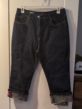 Blue Denim Capris - Women’s Comfort Fit